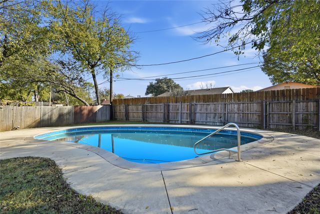 6520 Yarmouth Avenue, North Richland Hills, TX 76182