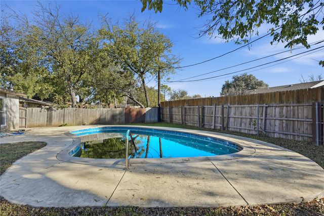6520 Yarmouth Avenue, North Richland Hills, TX 76182