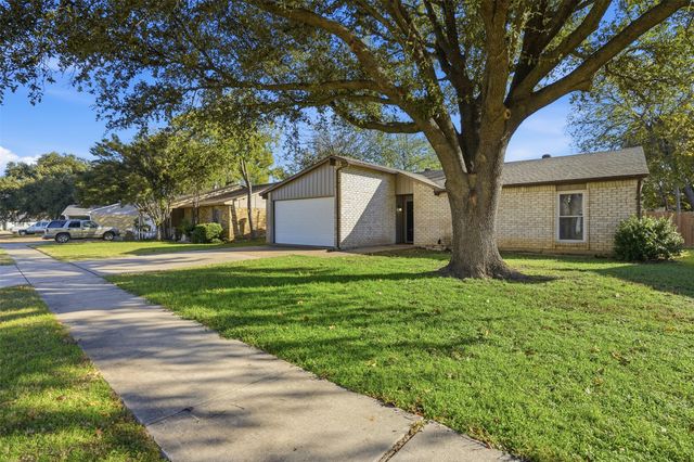 6520 Yarmouth Avenue, North Richland Hills, TX 76182