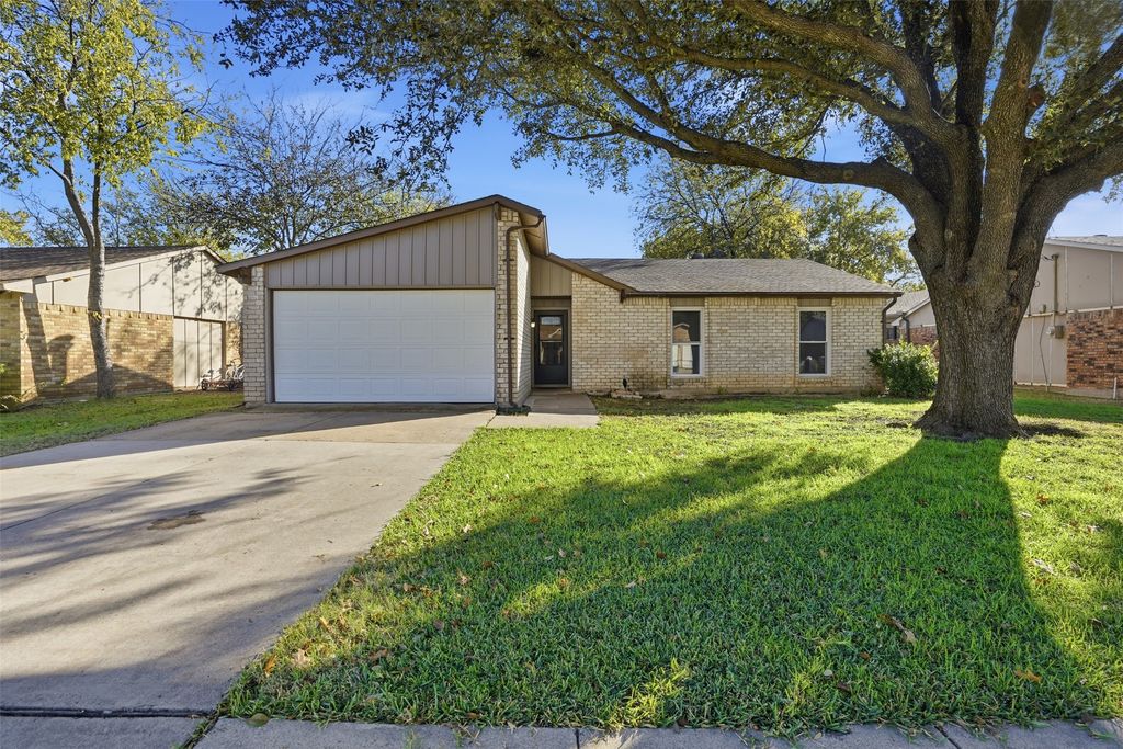 6520 Yarmouth Avenue, North Richland Hills, TX 76182