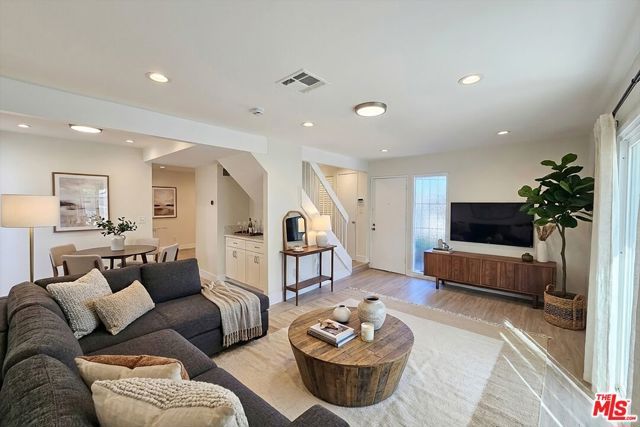 126 Casuda Canyon Drive D, Monterey Park, CA 91754