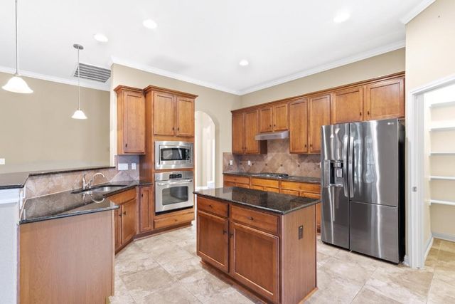 4700 Pyrenees PASS, Bee Cave, TX 78738