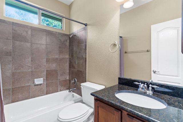 4700 Pyrenees PASS, Bee Cave, TX 78738