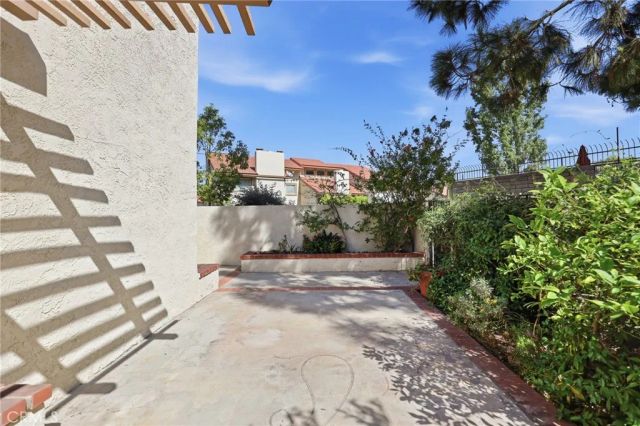 8424 Goldsport Circle, Huntington Beach, CA 92646