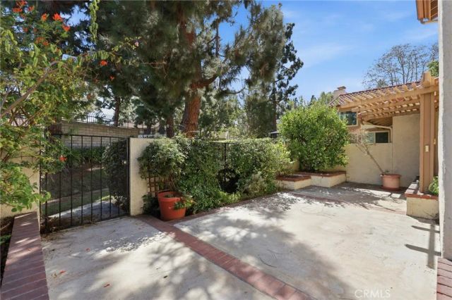 8424 Goldsport Circle, Huntington Beach, CA 92646