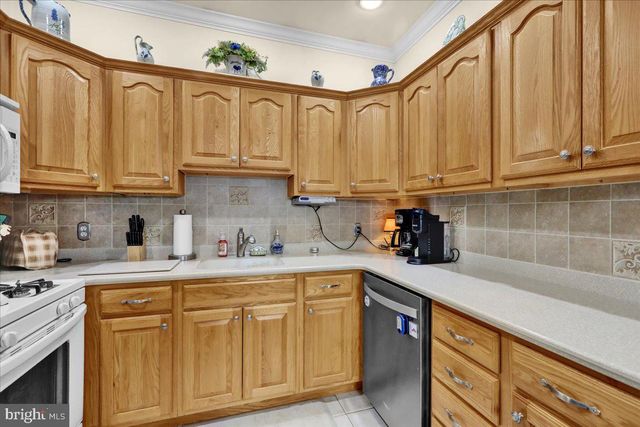 202 COLUMBIA AVE, Reading, PA 19605