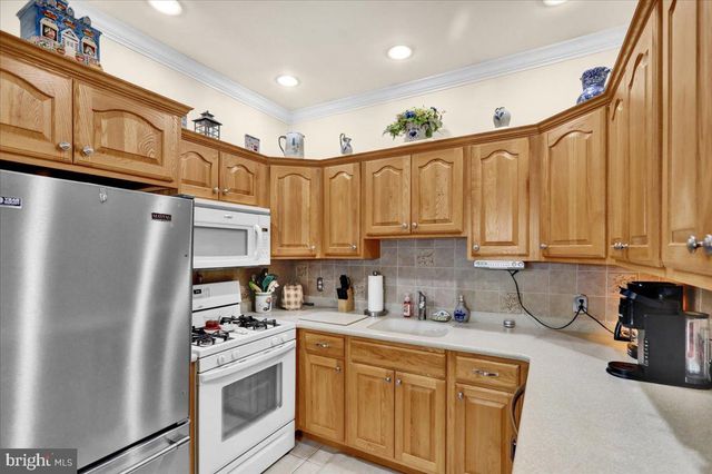 202 COLUMBIA AVE, Reading, PA 19605