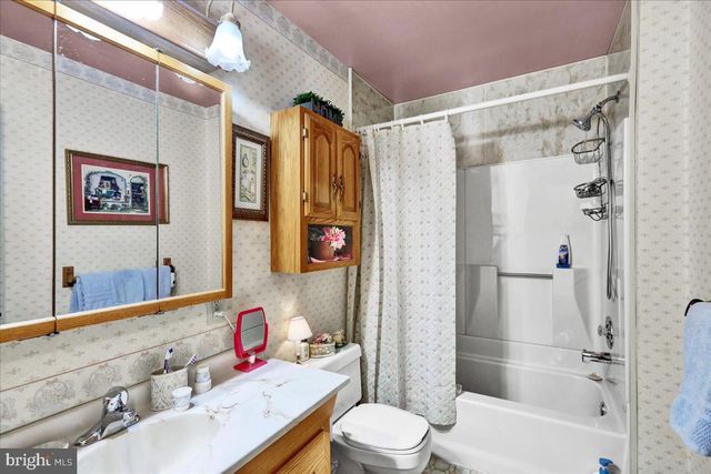 202 COLUMBIA AVE, Reading, PA 19605