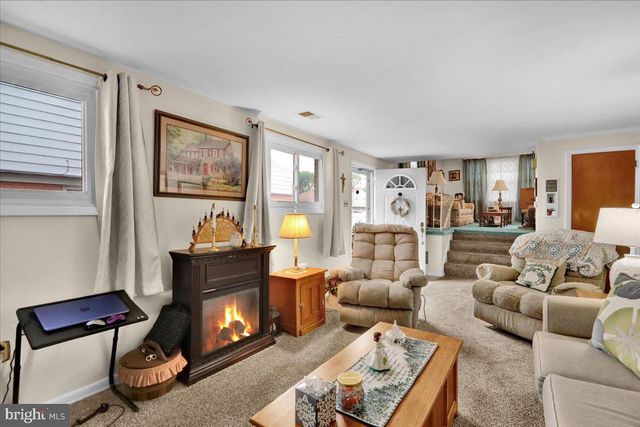 202 COLUMBIA AVE, Reading, PA 19605