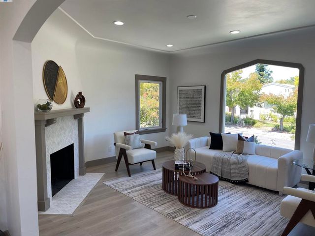 135 Morningside Drive, San Anselmo, CA 94960