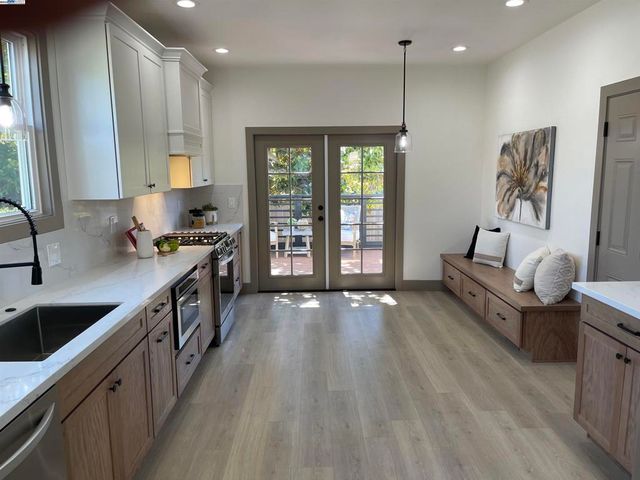 135 Morningside Drive, San Anselmo, CA 94960