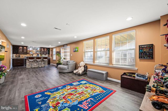 635 SUNDERLAND AVE, Chester Springs, PA 19425