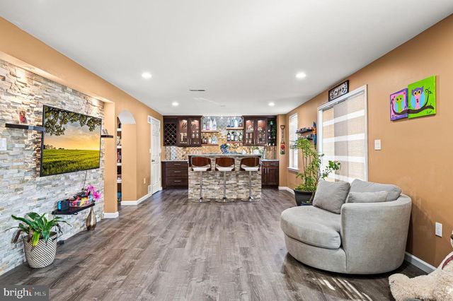 635 SUNDERLAND AVE, Chester Springs, PA 19425