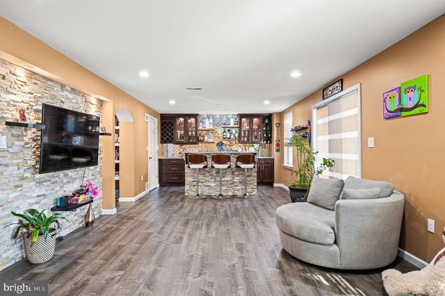 635 SUNDERLAND AVE, Chester Springs, PA 19425