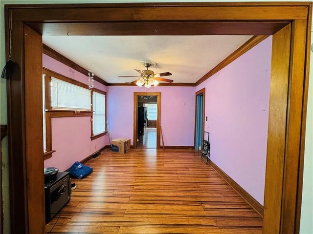 517 S lawn Avenue, Kansas City, MO 64124