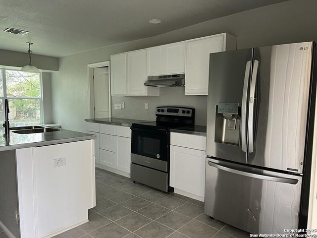 5111 Big Fawn, San Antonio, TX 78242