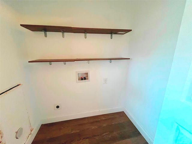 1000 S Andrea Drive, Mabank, TX 75147