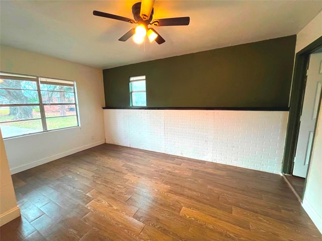 1000 S Andrea Drive, Mabank, TX 75147