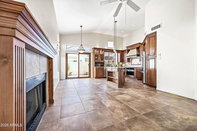 1113 E Hiddenview Drive, Ahwatukee, AZ 85048
