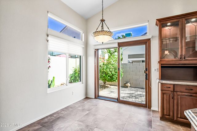 1113 E Hiddenview Drive, Ahwatukee, AZ 85048