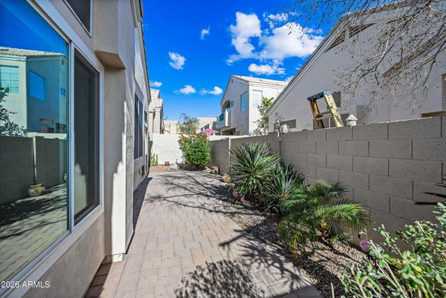 1113 E Hiddenview Drive, Ahwatukee, AZ 85048