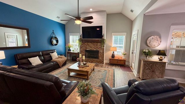 157 Fairway Circle, Macon, GA 31211