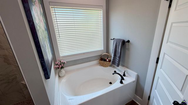 157 Fairway Circle, Macon, GA 31211