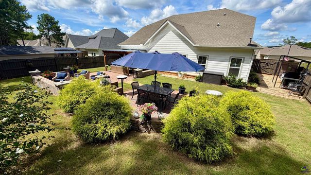 157 Fairway Circle, Macon, GA 31211