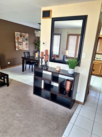 3136 Rosiclaire Court, South Chicago Heights, IL 60411