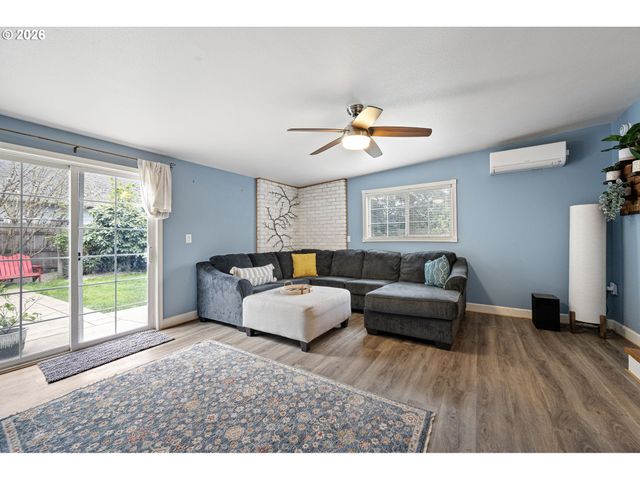 1810 MINDA Dr, Eugene, OR 97401