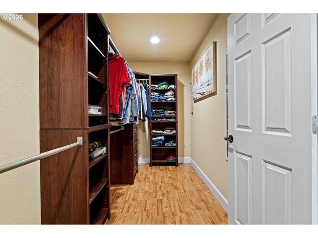 1810 MINDA Dr, Eugene, OR 97401