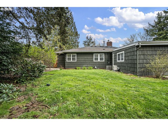 1810 MINDA Dr, Eugene, OR 97401