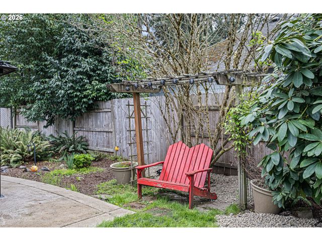 1810 MINDA Dr, Eugene, OR 97401