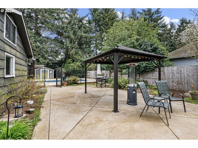 1810 MINDA Dr, Eugene, OR 97401