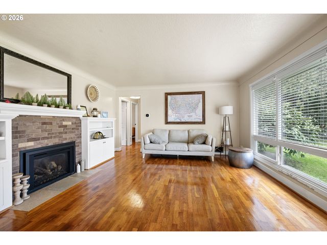 1810 MINDA Dr, Eugene, OR 97401