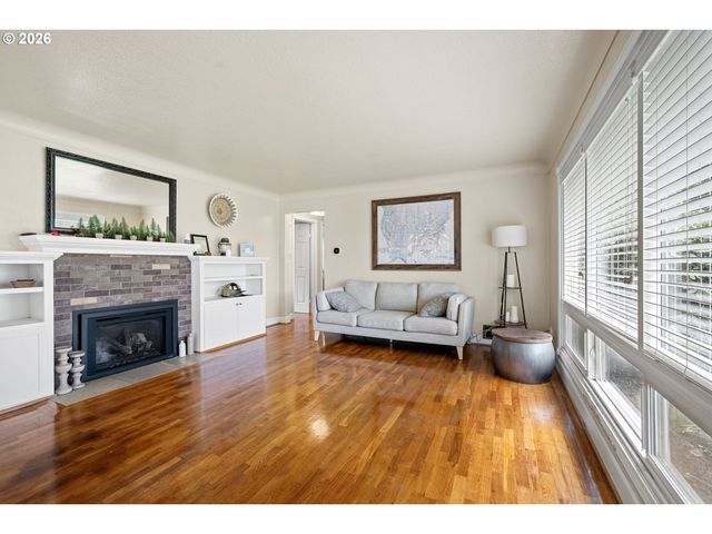 1810 MINDA Dr, Eugene, OR 97401