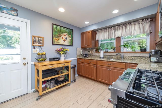 2676 Johnson Place #2674, Baldwin, NY 11510