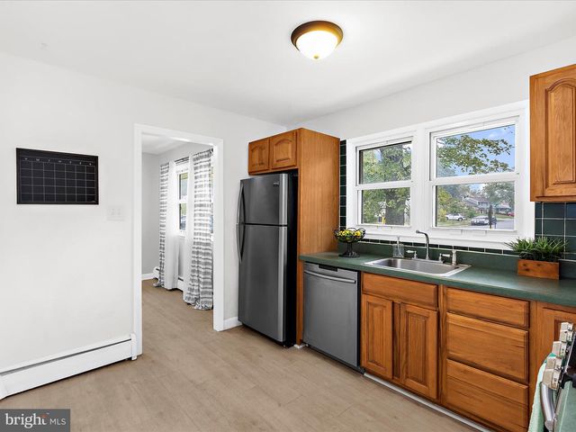 352 MAE RD, Glen Burnie, MD 21061