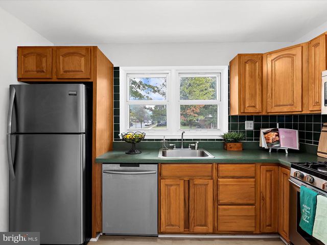 352 MAE RD, Glen Burnie, MD 21061