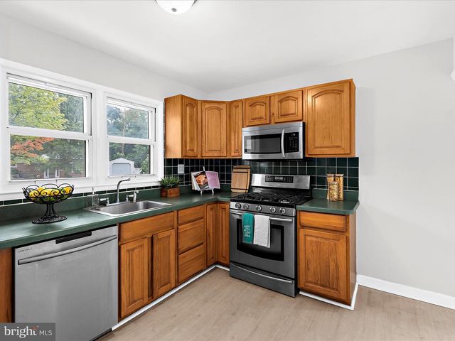 352 MAE RD, Glen Burnie, MD 21061