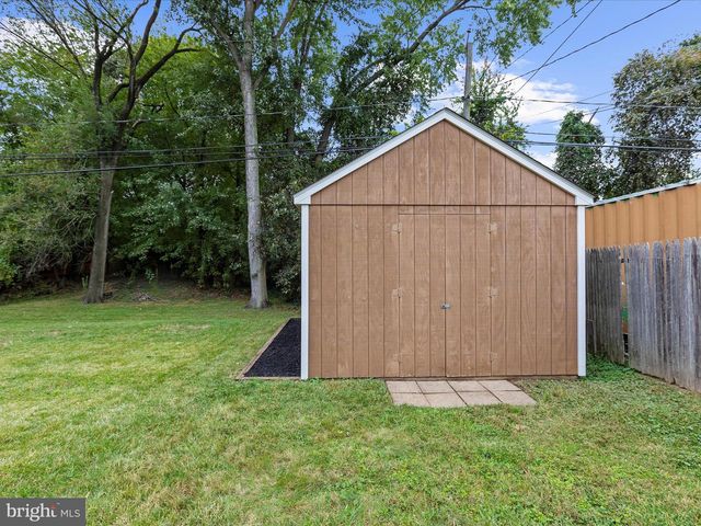 352 MAE RD, Glen Burnie, MD 21061