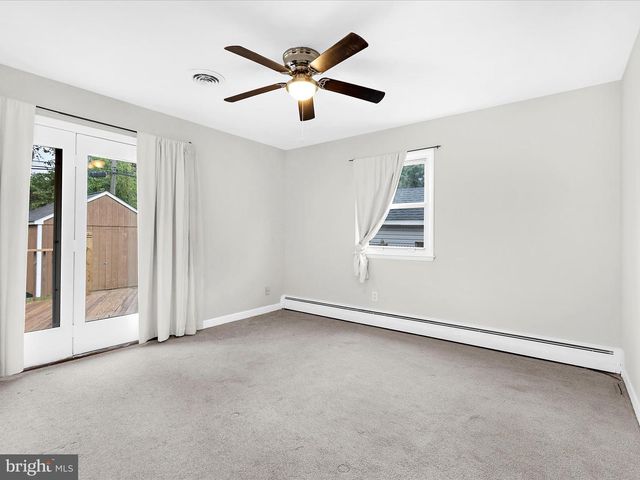 352 MAE RD, Glen Burnie, MD 21061