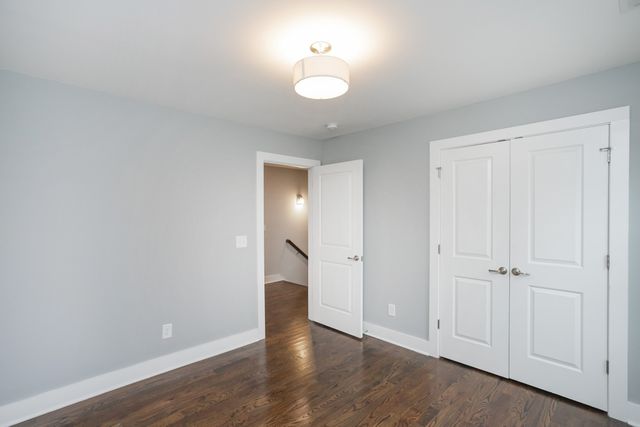 2020 14th Ave, N, Nashville, TN 37208