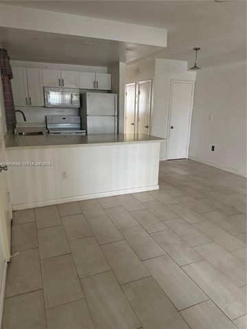 285 NE 191st St 2907, Miami, FL 33179