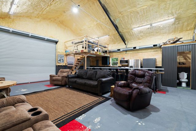 12234 Farm Road 195, Paris, TX 75462