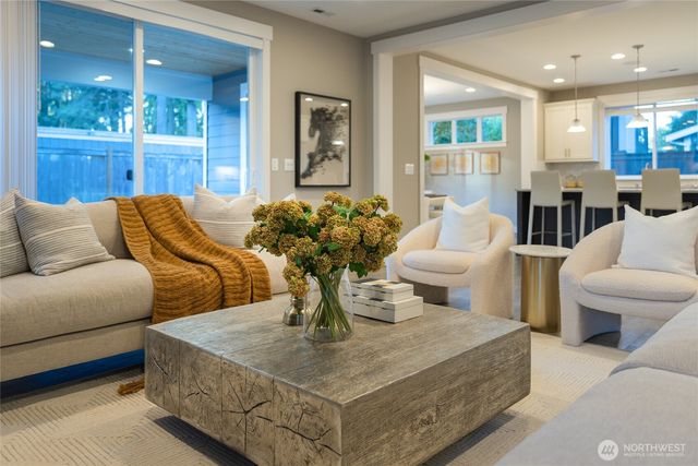 6501 124th Avenue NE, Kirkland, WA 98033