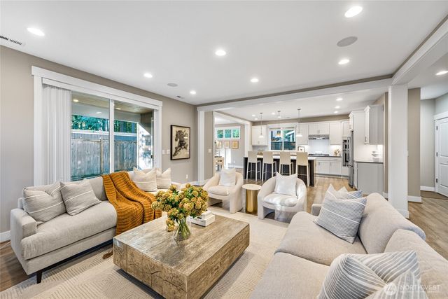 6501 124th Avenue NE, Kirkland, WA 98033