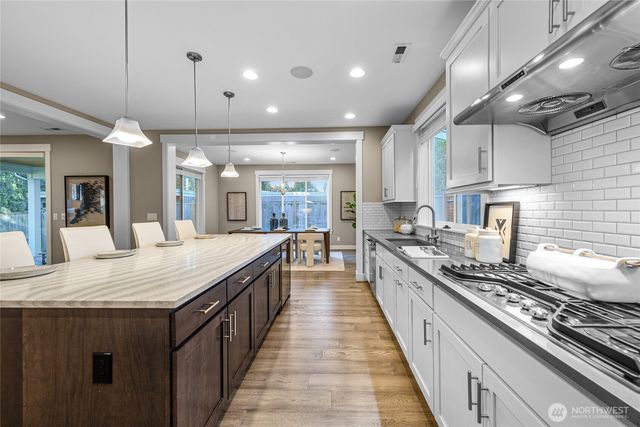 6501 124th Avenue NE, Kirkland, WA 98033