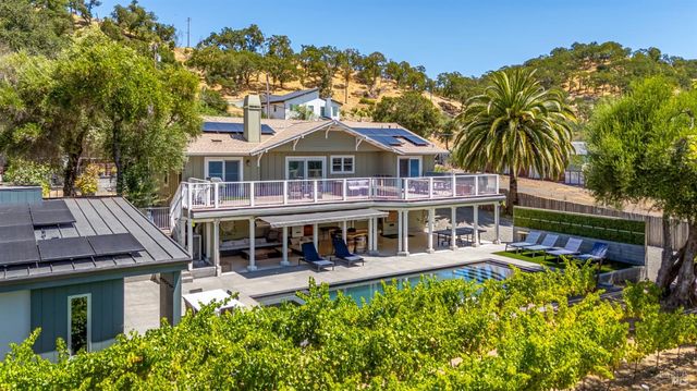 4920 Warm Springs Rd, Glen Ellen, CA 95442