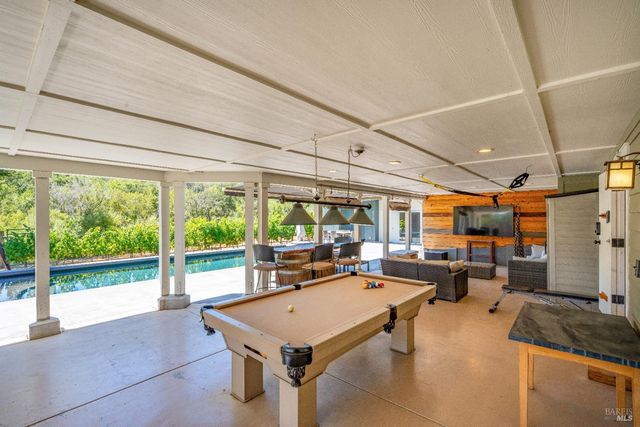 4920 Warm Springs Rd, Glen Ellen, CA 95442